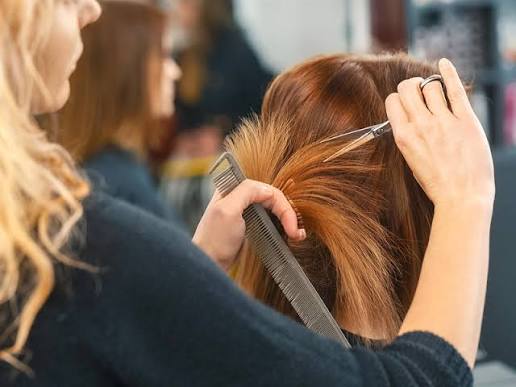 Không nên cắt tóc vào các ngày xấu.